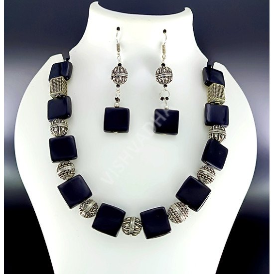 Black Square Beads Silver Antique Hand made Black Square Beads Silver Antique Hand made