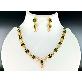 Green White Oval AD Necklace