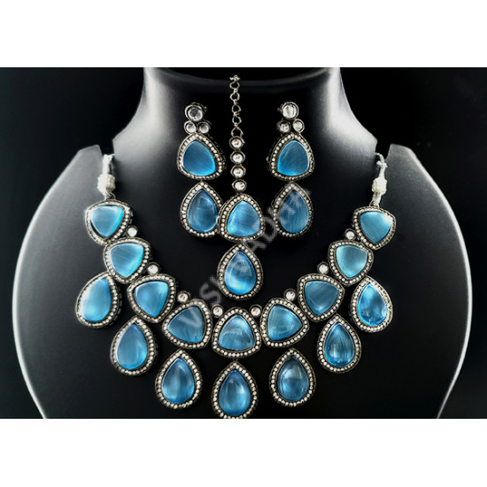 Gorgeous Black Rodium Designer Party Wear Kundan Necklace Set Feroza Colour