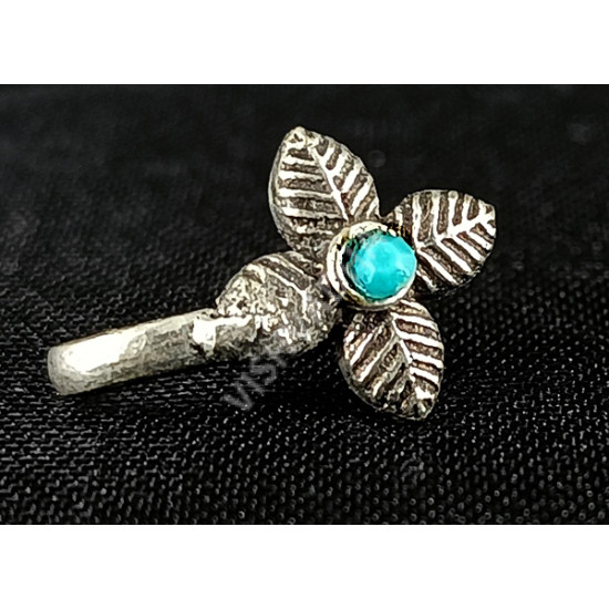 Oxidized Silver Leaf Design Bright Blue Stone Party Wear Nose Pin