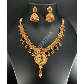 Beautiful Flower Design Ethnic Wear High Gold Kundan Necklace Set