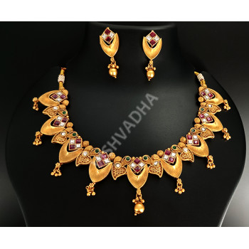 Gorgeous Ethnic Wear High Quality Rajwadi Polish Ruby Green Kemp Necklace Set