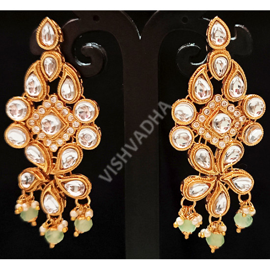 Celebrity / Bridal / Party Wear Exquisite Kundan Full Work Designer Choker with Clustered Pearl Green Necklace