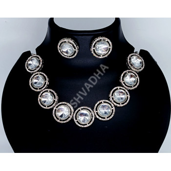 Party Wear Glittering Stunning White Sparkling Round Kundan Stones Rodium Necklace Set with Earrings