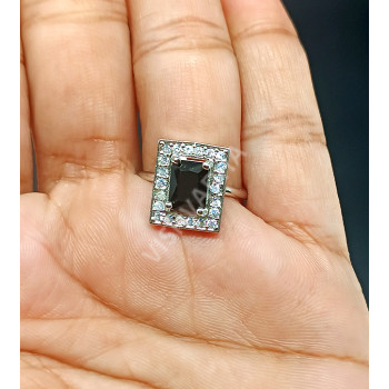 Gorgeous Glittering Rodium Stones Finger Ring Black