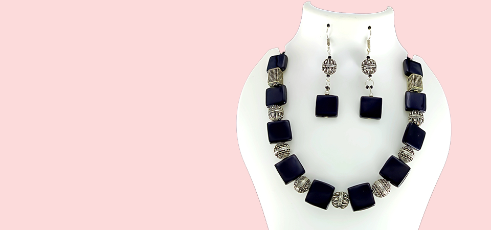 Handmade Necklace Set with Beads